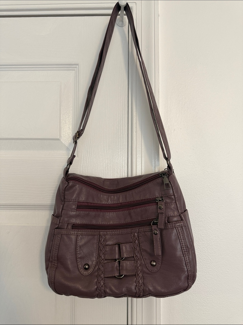 Women’s Shoulder Bag in Plum - Stylish Everyday Crossbody - 100% Leather